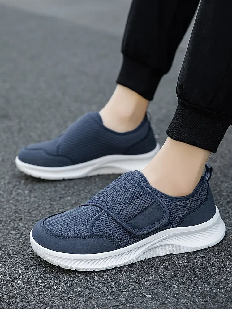 Men's breathable, ultra-lightweight casual shoes by Memories but Unique, featuring a minimalist design and comfortable fit.