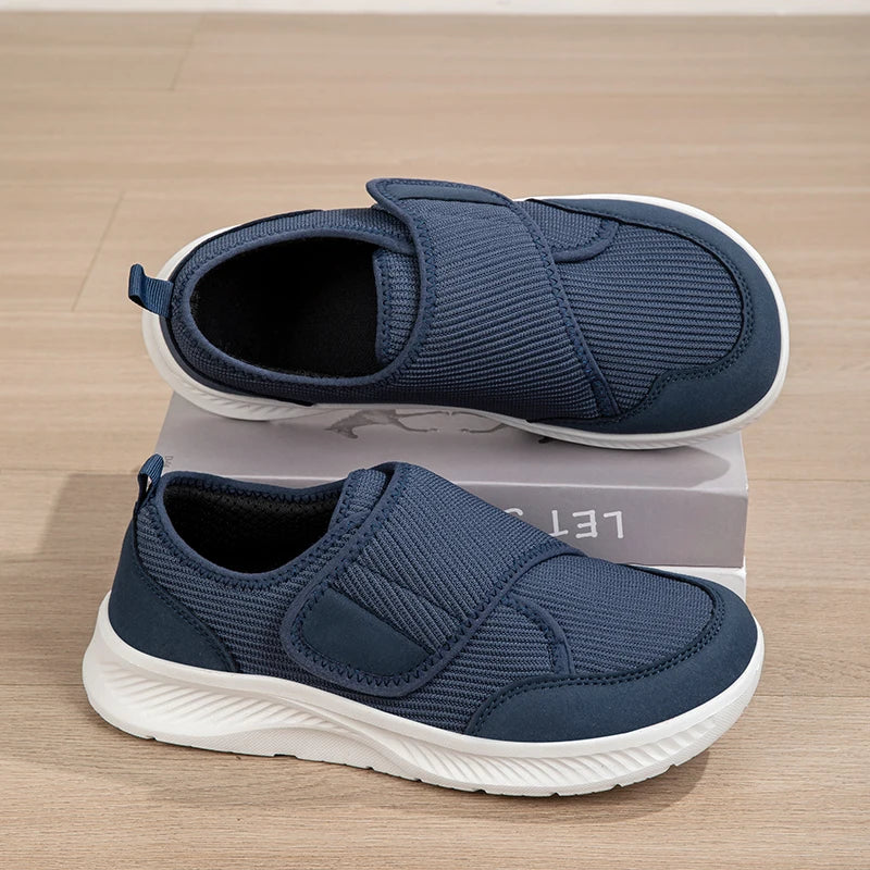 Men's breathable, ultra-lightweight casual shoes by Memories but Unique, featuring a minimalist design and comfortable fit.
