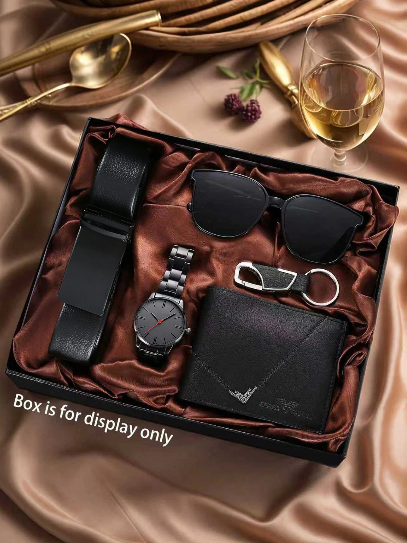 Memories but Unique men's gift set featuring a wallet, belt, quartz watch, and sunglasses for Father's Day or special occasions.