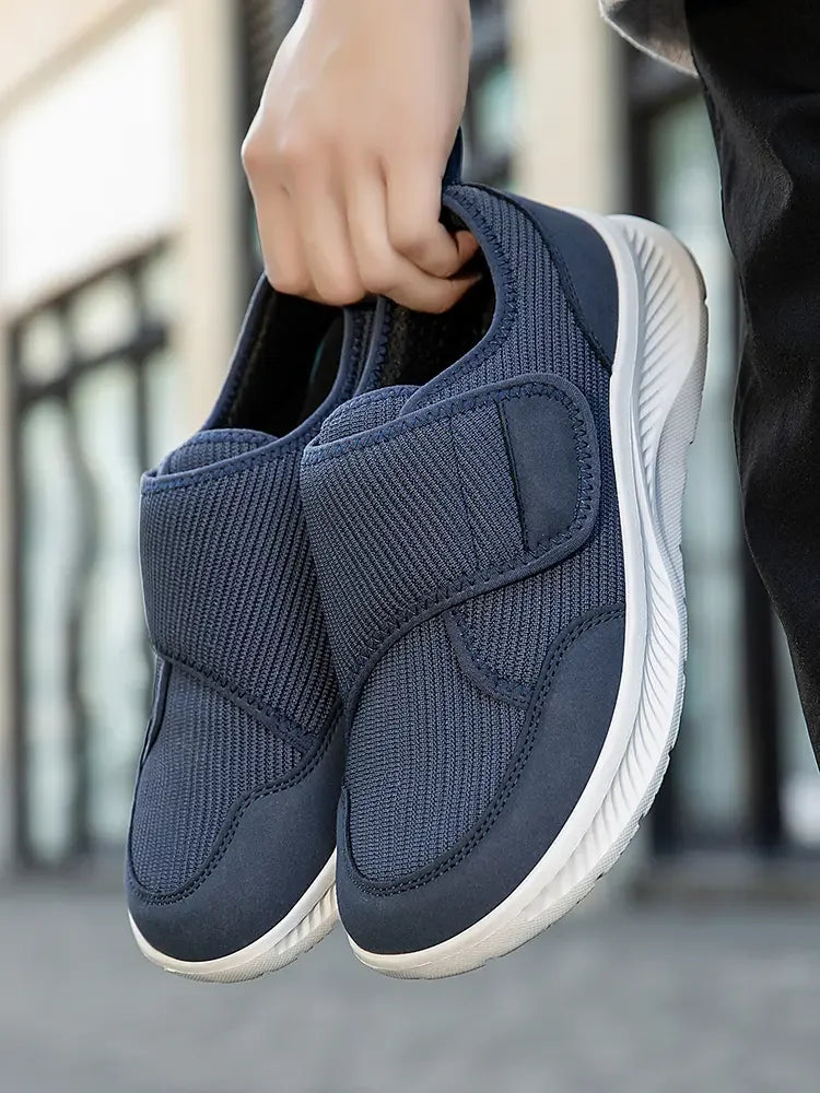 Men's breathable, ultra-lightweight casual shoes by Memories but Unique, featuring a minimalist design and comfortable fit.