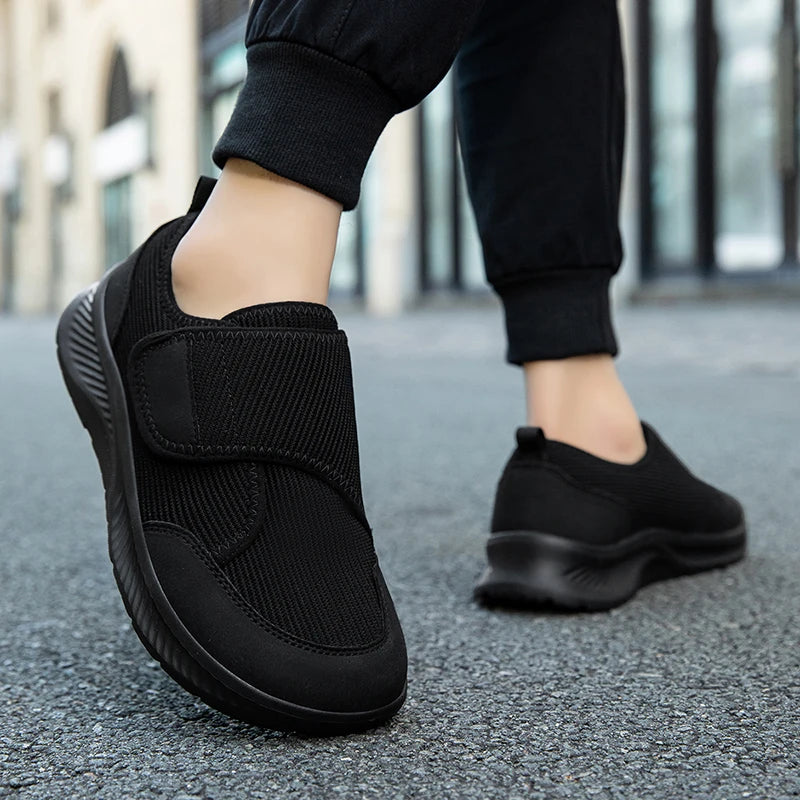 Lightweight men's casual shoes by Memories but Unique, featuring breathable fabric and minimalist design for comfort and easy wear.
