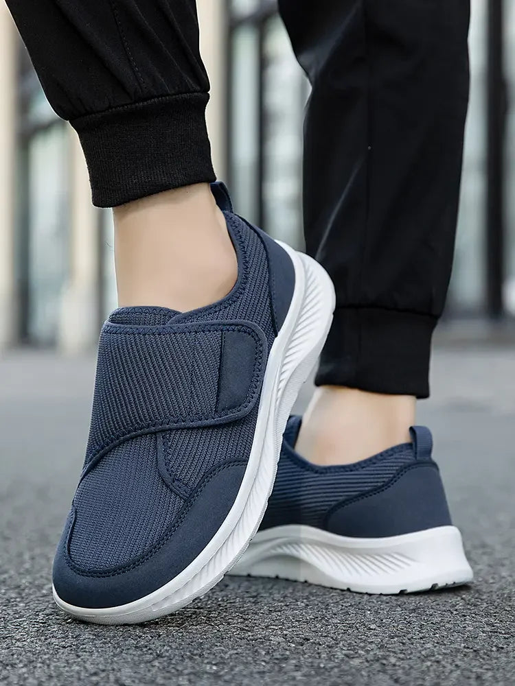 Men's breathable, ultra-lightweight casual shoes by Memories but Unique, featuring minimalist design and comfortable fit.